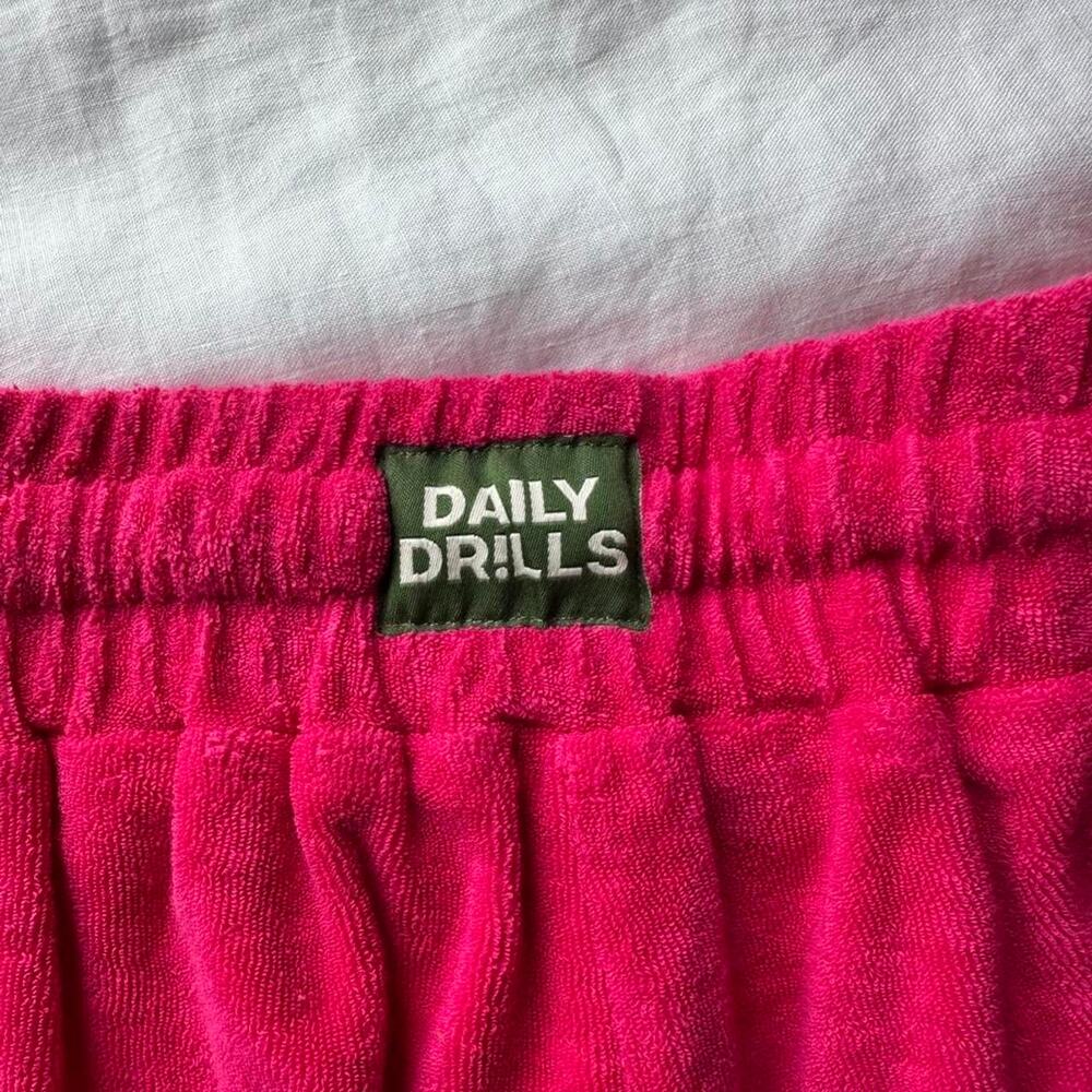 Daily drills dark pink shorts